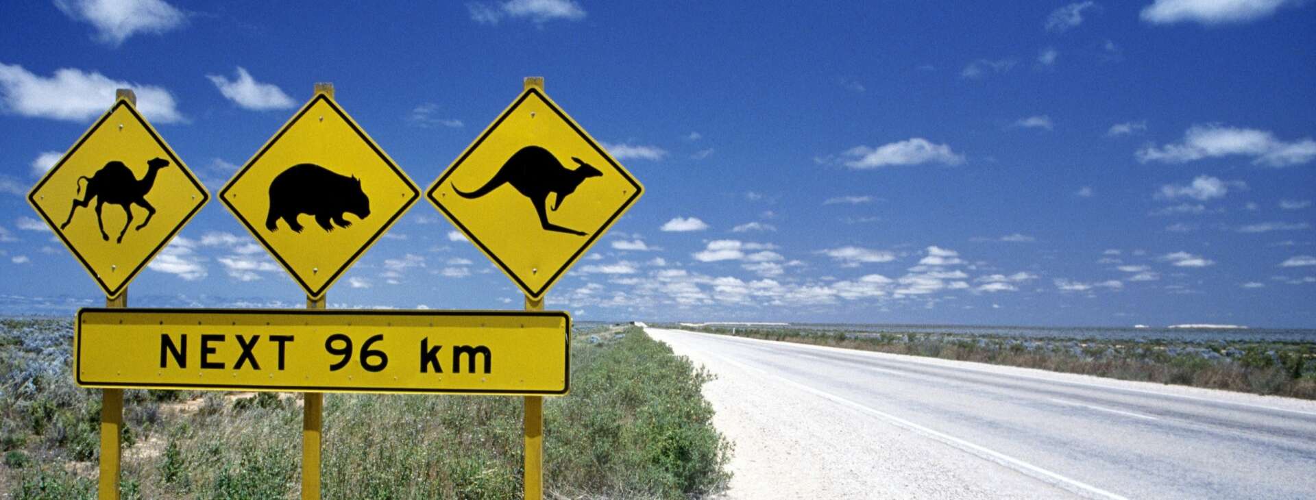 Road sign, Western Australia © Tourism Australia