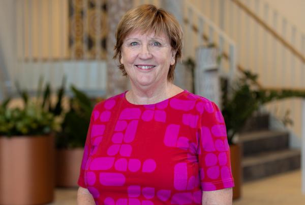 Image of Linda Wayman, Director of Tourism Australia Board