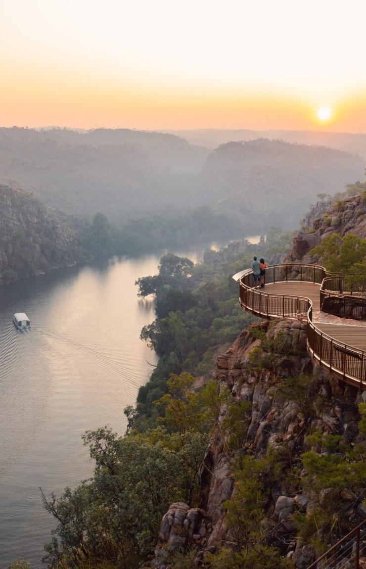 Cutta Cutta Caves, Gorge Cruise, Nitmiluk, Katherine, Northern Territory © Tourism Australia