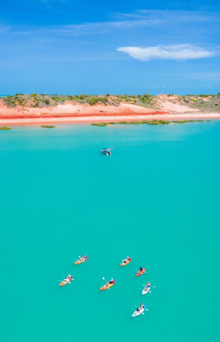 Aerial shot of a kayaking group along the coastline of Roebuck bay, Broome, Western Australia © Tourism Australia