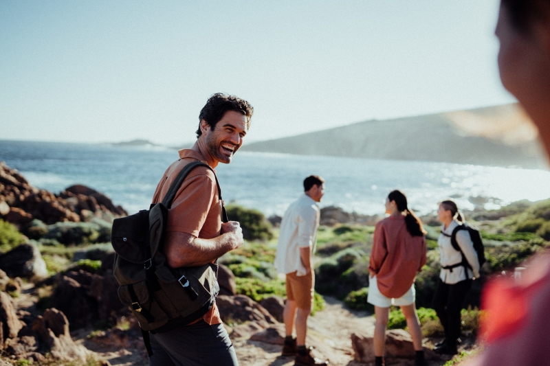 Group of people walking the Cape to Cape track, Wilyabrup Cliffs, Western Australia © Tourism Western Australia