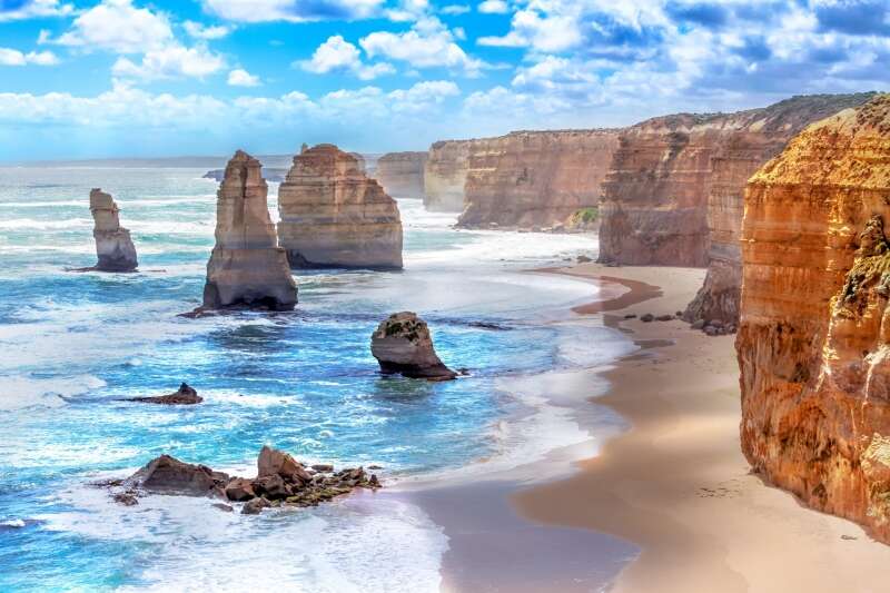 Great Ocean Road, VIC © Tourism Australia