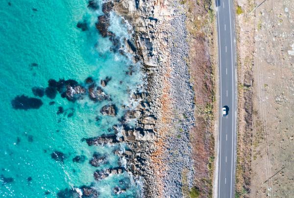 Great Eastern Drive, Freycinet, Tasmania © Tourism Australia
