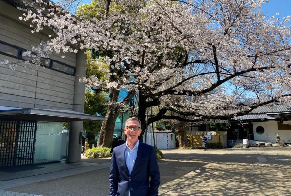 Derek Baines, cherry blossoms, Japan © Tourism Australia