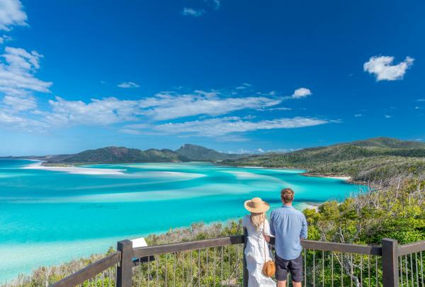 Hill Inlet, Whitehaven Beach, Whitsundays, Queensland © Tourism and Events Queensland