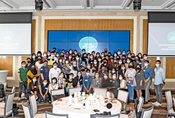 Indonesian media meet and greet Tourism Australia at luncheon © Tourism Australia