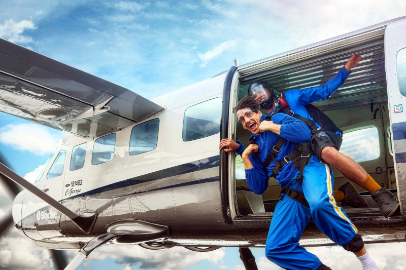HHTY, Andy Lee, Skydive Australia © Tourism Australia