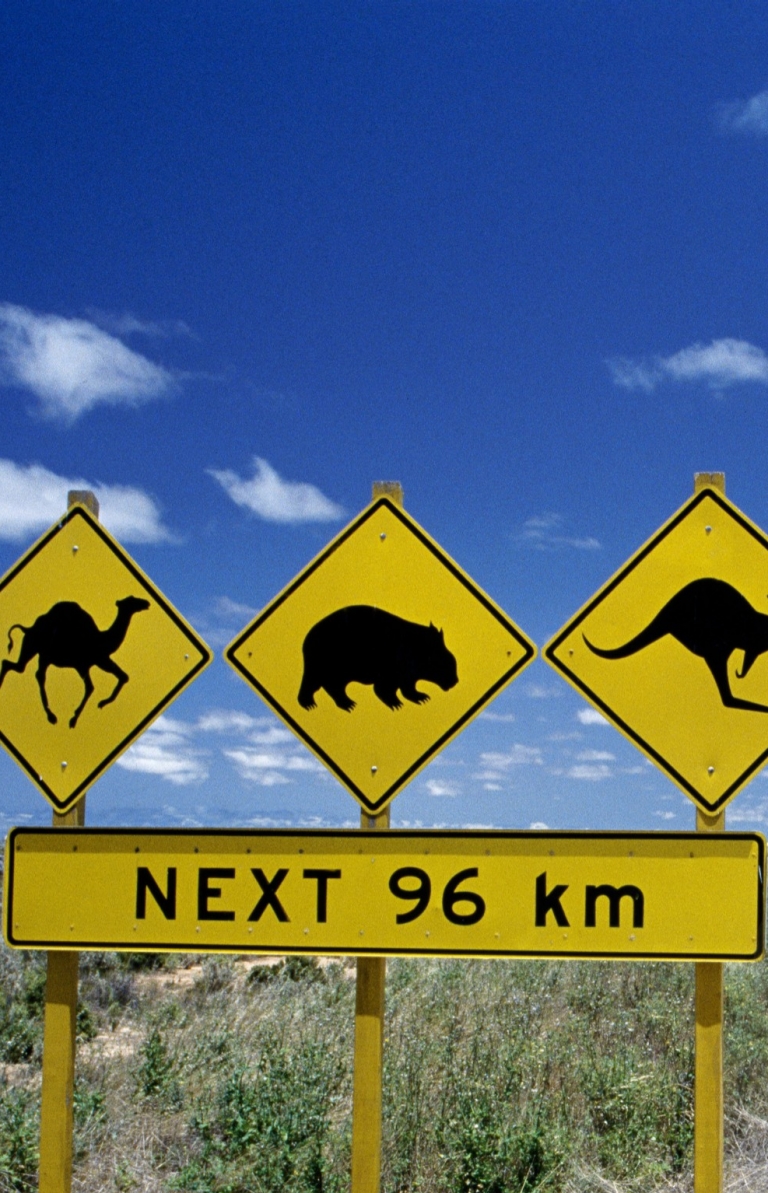 Road sign, Western Australia © Tourism Australia